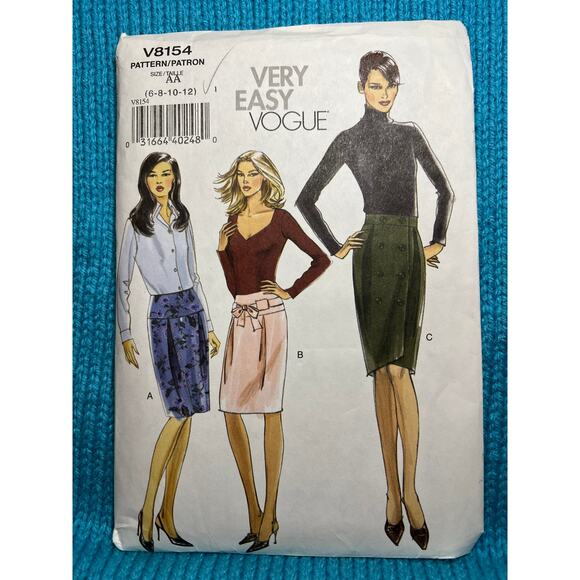 Vogue Pattern 8154 midi pencil skirt  size 6 8 10 12 - Picture 1 of 7
